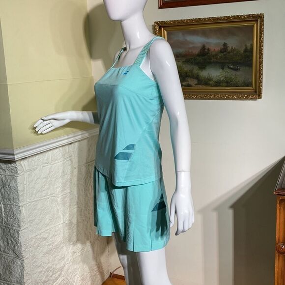 Babolat Core Lightweight Tennis Performance Pleated Skort & Matching Tank Top - Picture 3 of 16